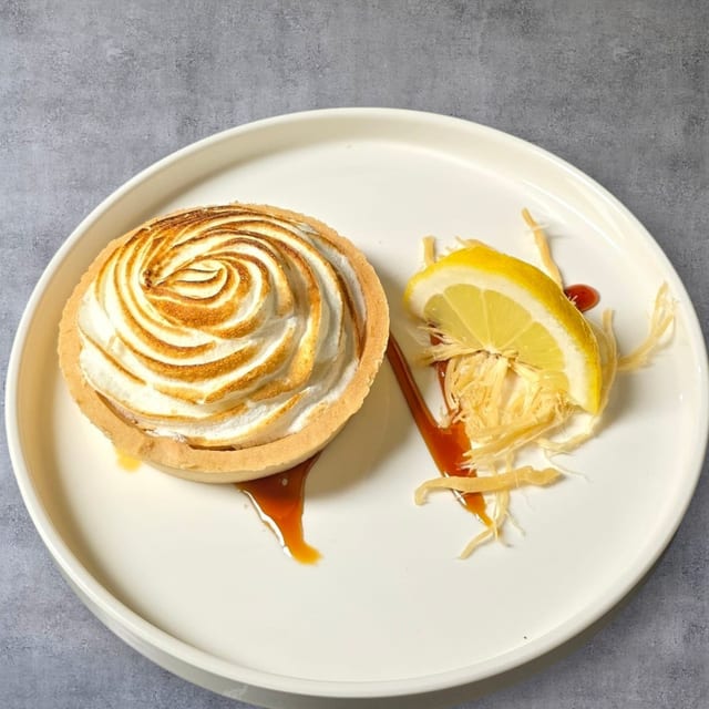 Lemon Tart Meringue.
